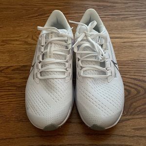 Nike Air Zoom Pegasus 38 Running Shoe